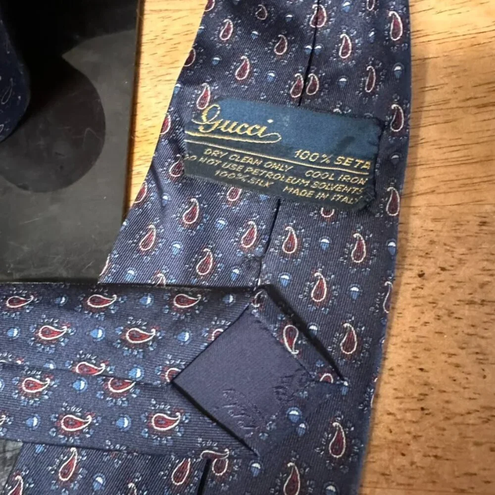 Gucci Silk Tie Paisley Mens Gift  Art Necktie Luxury Blue Red Office Formal Vtg